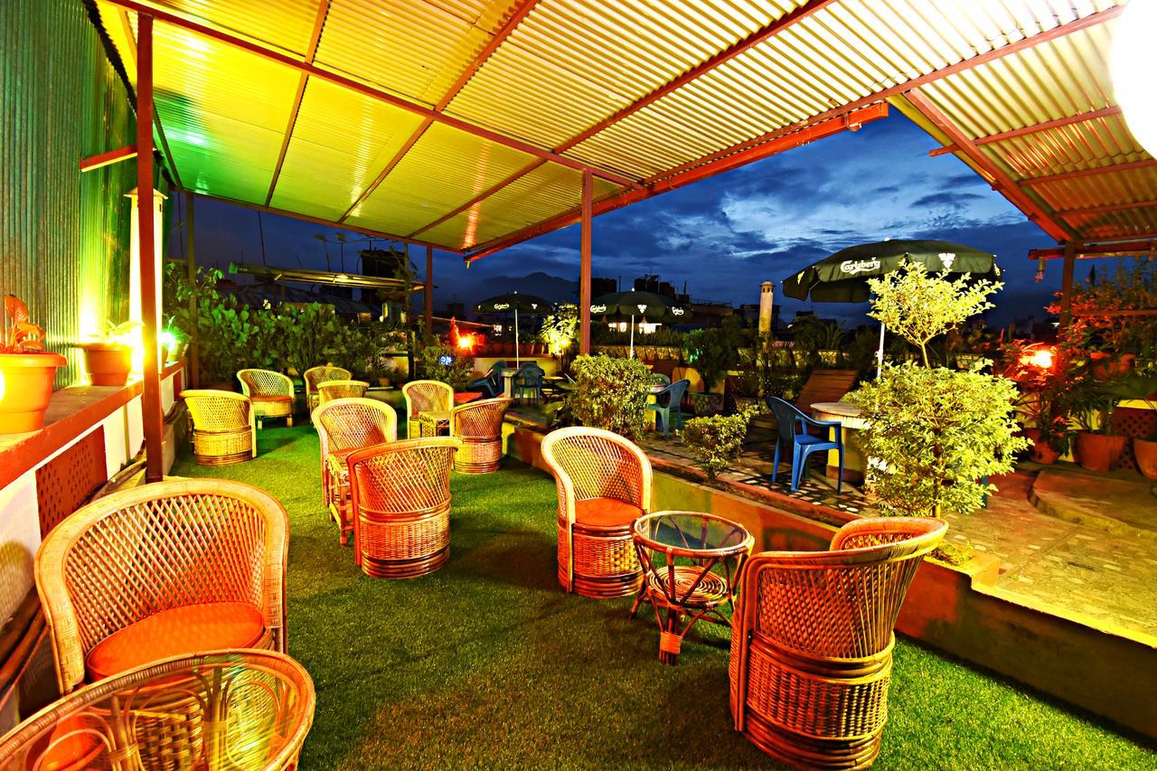 Hotel Pleasure Home Katmandú Exterior foto